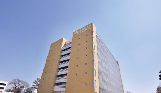 弘前大学　医学部　2004年～2021年 18年分　赤本 弘前大学 (2024年版大学入試シリーズ) | 教学社編集部 |本
